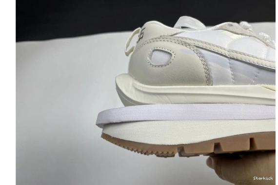 Sail Gum Sacai Nike Vaporwaffle DD1875-100 0320